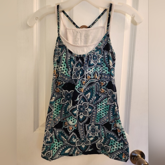 Weavers Tops - Patterned Double Tank Top